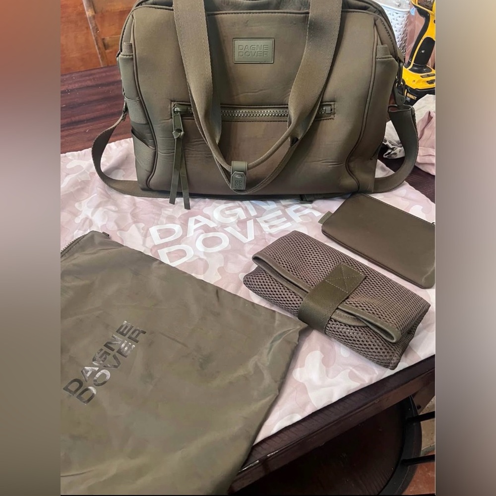 🎒 Daphne Dover Large Diaper Bag – Olive – Complete Set